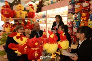 生肖鸡玩具喜迎新春热销潮，玩具市场借势焕发生机